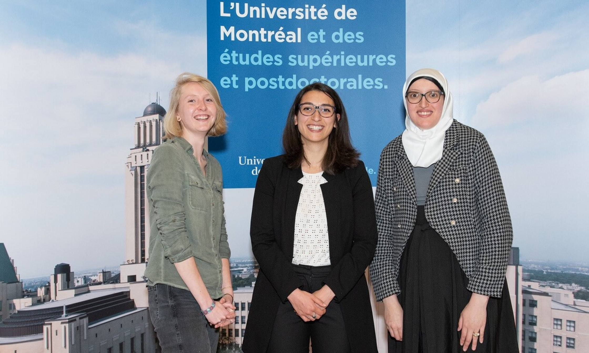 Soraya Paquereau-Gaboreau, étudiante de doctorat en neurosciences, Clara Ziane, étudiante de doctorat en sciences de l’activité physique et Hadjer Dahel, doctorante en pharmacologie et épidémiologie Soraya Paquereau-Gaboreau, Clara Ziane et Hadjer Dahel