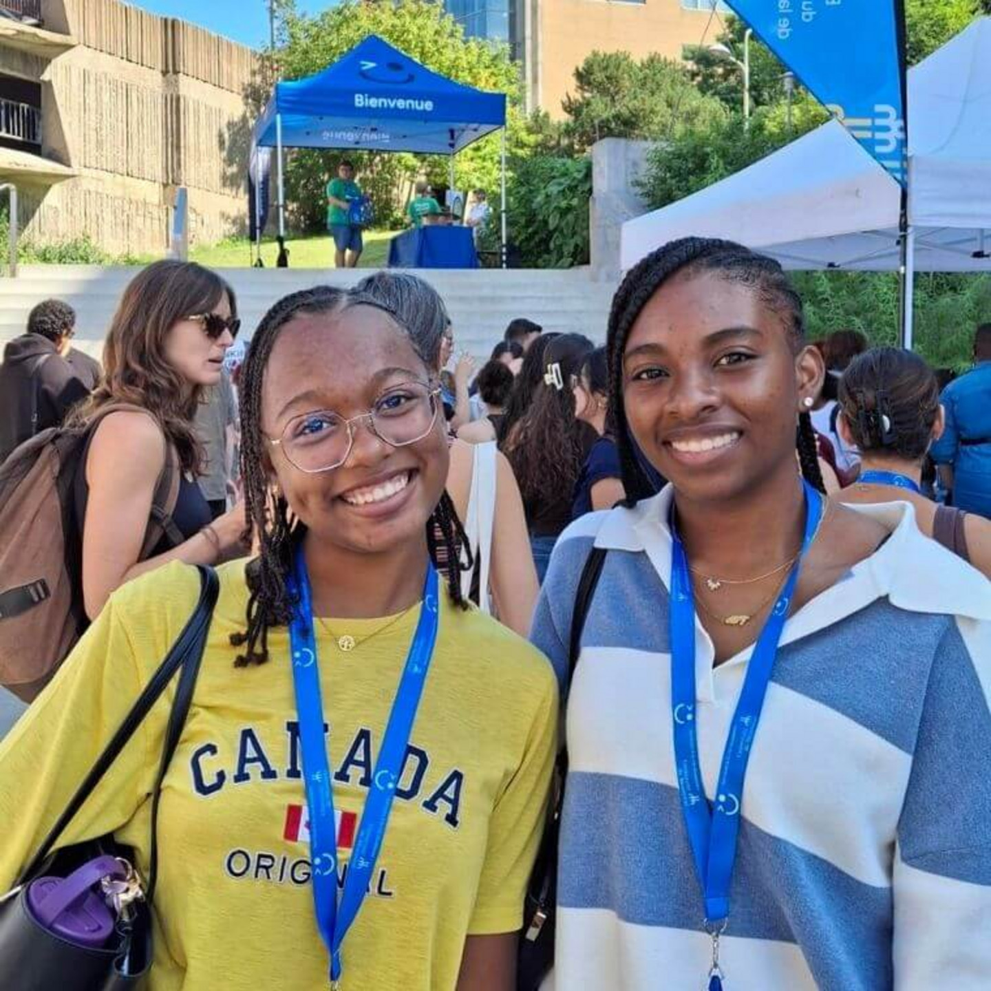 Sara Cepisol en compagnie de son amie Cassandra Villeneuve