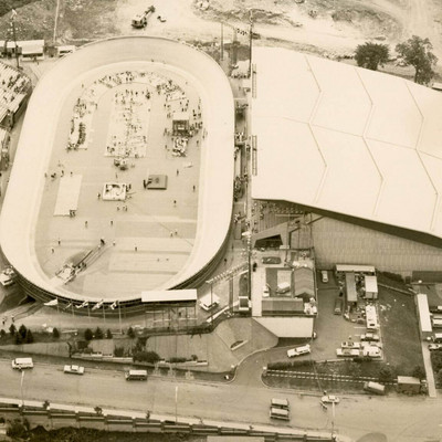 En 1974, l’Université de Montréal aménage un vélodrome extérieur temporaire sur l’actuel terrain de football du CEPSUM. Du 14 au 25 août 1974, Montréal était alors l’hôte des Championnats du monde de cyclisme.