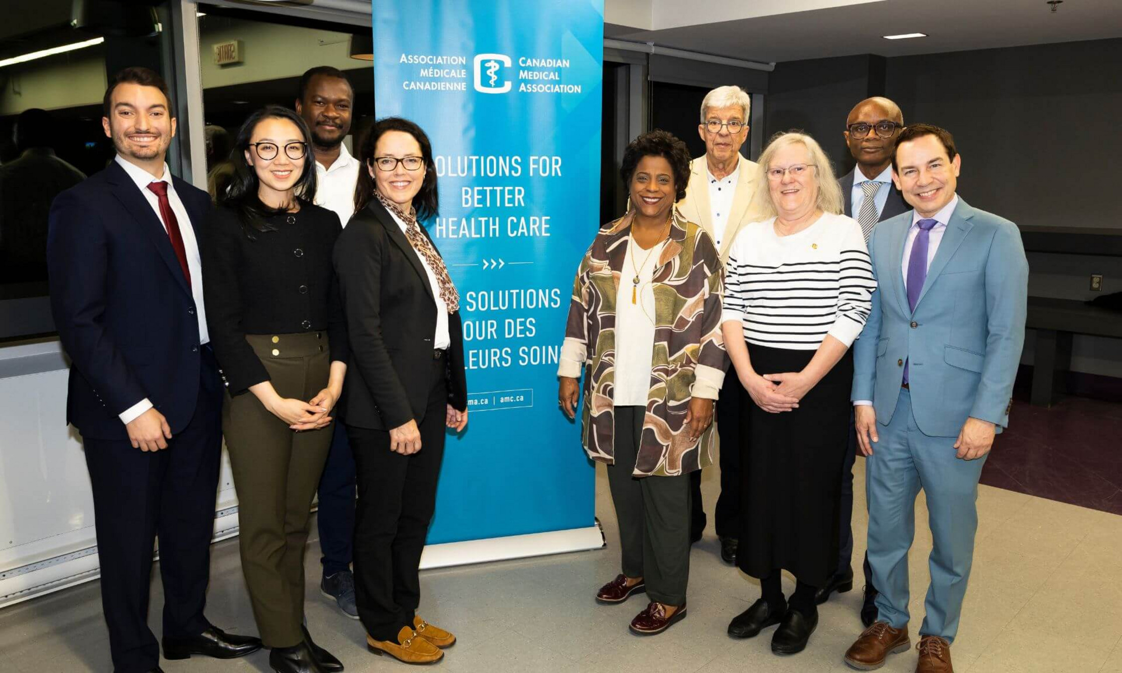 De gauche à droite: le Dr Joseph Petruccelli, Maggie Chi, le Dr Jean Noël Nikiema, la Dre Lise M. Bjerre, la ministre Marjorie Michel, René Lortie, la Dre Margot Burnell, Carl-Ardy Dubois et Alex Munter.