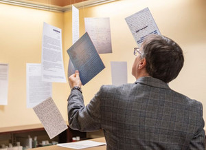 Des lettres exposées Des lettres exposées