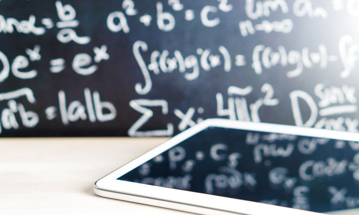 L’initiative visait à harmoniser les bases de formation en Afrique subsaharienne afin de permettre une spécialisation en mathématiques aux participants.