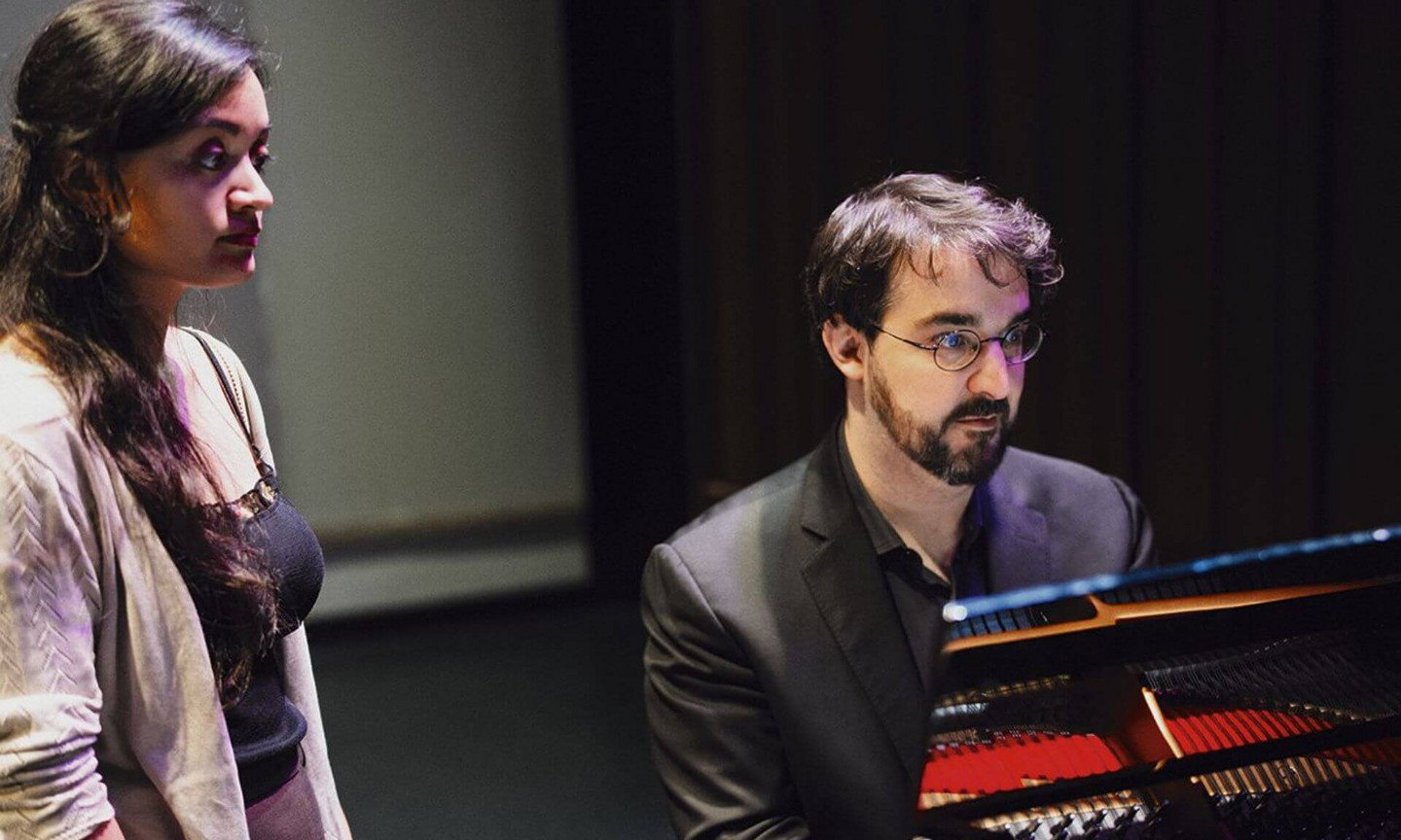 Charles Richard-Hamelin avec l’étudiante de doctorat Charissa Vandikas