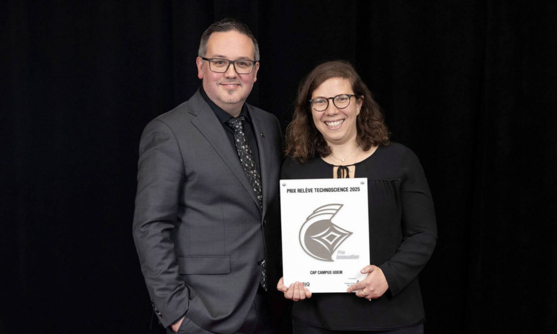 Luc Stafford, vice-recteur adjoint à la recherche et à l’innovation, et Aïcha Seghiri, responsable de Cap campus