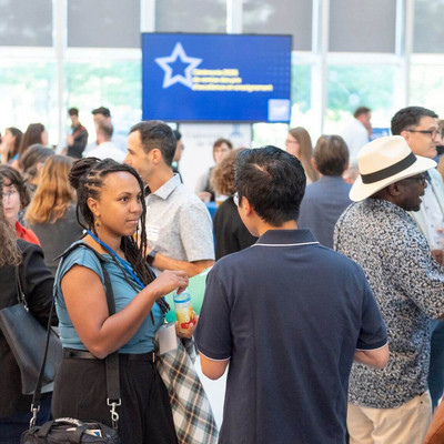 La cérémonie de remise des prix d'excellence en enseignement du 25 août.