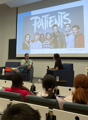 En plus de sa carrière musicale, Grand Corps Malade a réalisé trois films, et il a publié deux ouvrages.