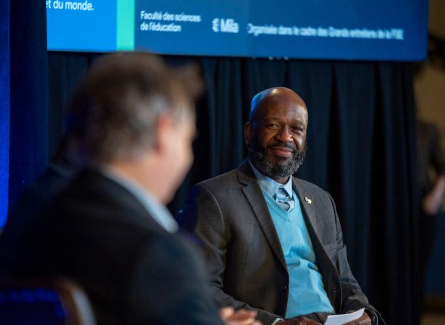 Le chancelier Frantz Saintellemy a animé la discussion.