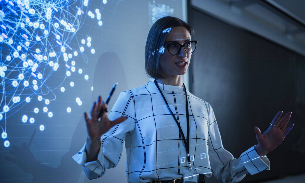La formation propose deux parcours: intelligence artificielle générative en enseignement et intelligence artificielle générative en recherche.