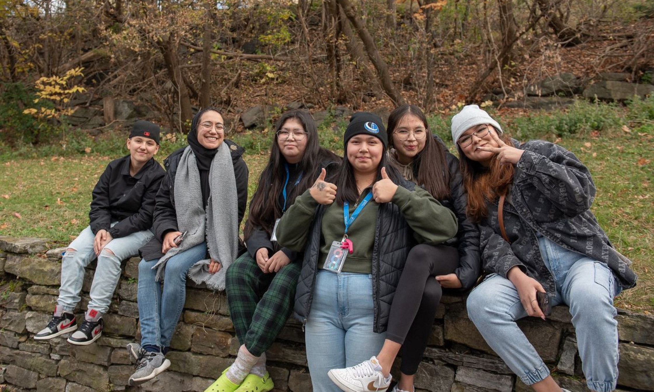 Quelques-uns des 32 élèves de l’école secondaire Nikanik, de la communauté atikamekw de Wemotaci, venus explorer des facettes de l’Université de Montréal à l’occasion d’un séjour organisé par Cap campus, de l’UdeM, en collaboration avec la direction de l’école, la Coop Nitaskinan et le Collège Ahuntsic.