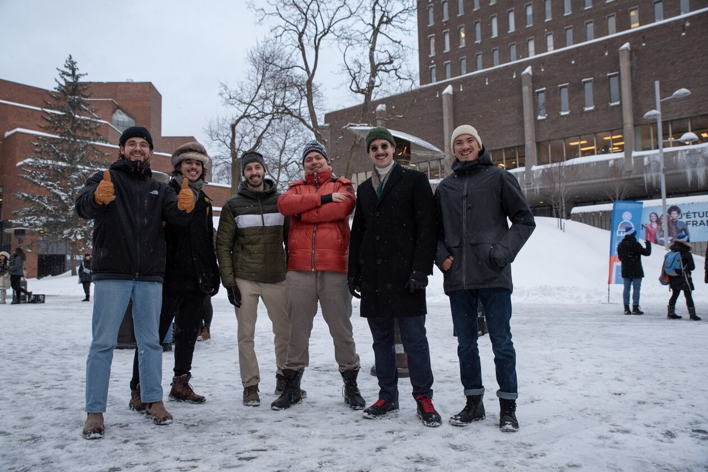 4@6 d’hiver - Camions de cuisine de rue, bar Local Local, DJ CISM, activités créatives et beaucoup de sourires!