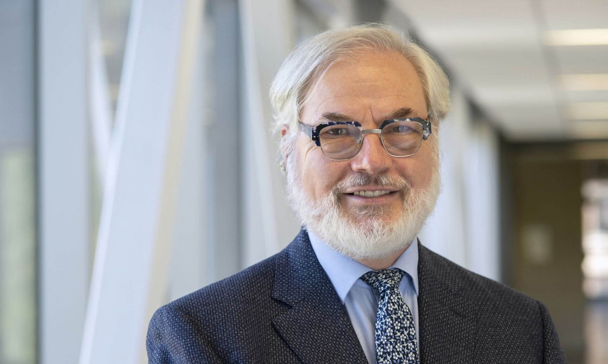 André Lacroix, professeur à la Faculté de médecine de l'Université de Montréal