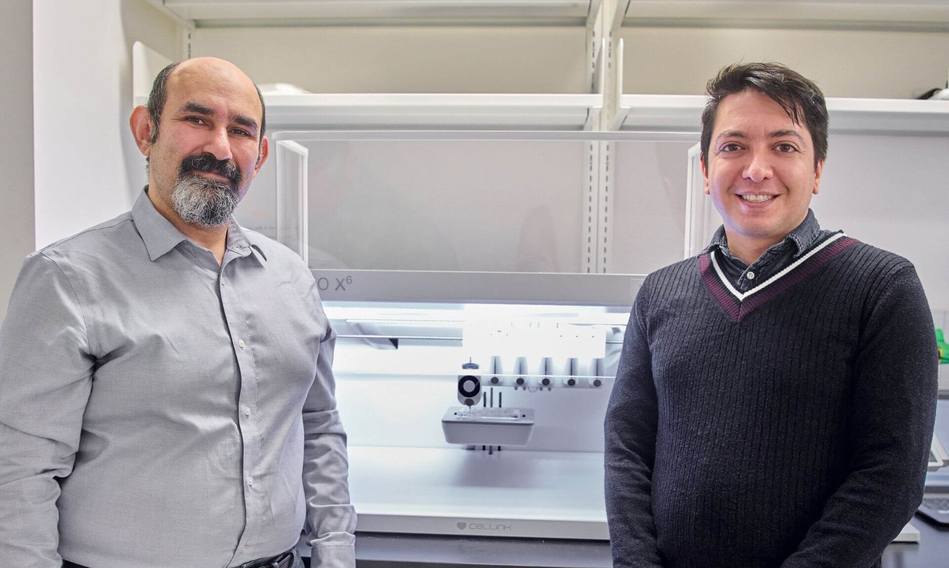 Le chercheur Houman Savoji, professeur adjoint à la Faculté de médecine de l’Université de Montréal, et son doctorant Seyed Ali Mousavi, du Centre de recherche Azrieli du CHU Sainte-Justine