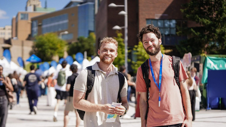 The public square came alive during the “À la rencontre de l'UdeM” event. Happy back to school to the entire university community!