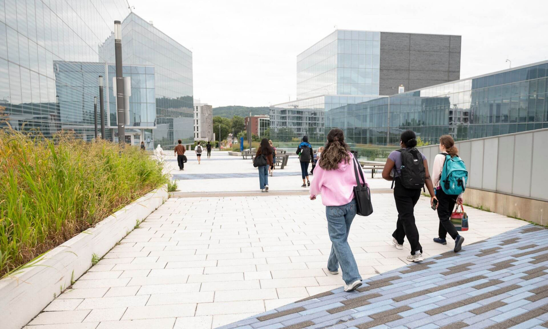 Dans la campagne électorale actuelle, les étudiants étrangers demeurent absents des discussions.