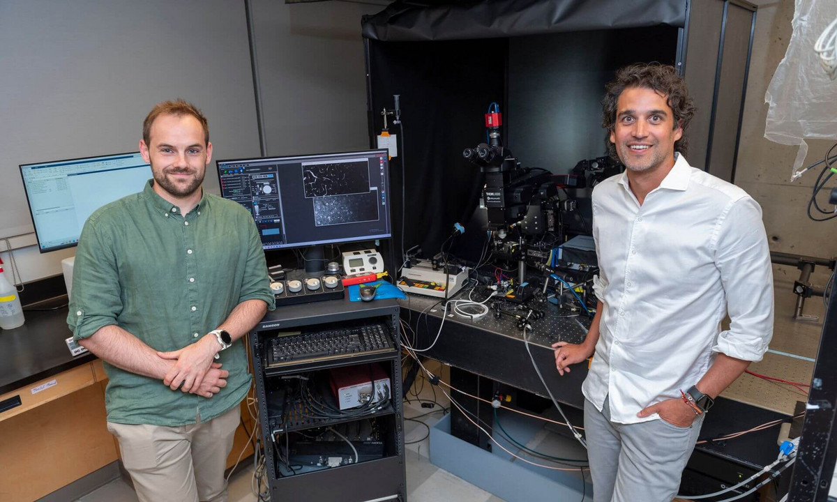 Antoine Malescot, premier auteur de l’étude, et Ravi Rungta, chercheur à l’Institut Courtois d’innovation biomédicale et professeur au Département de stomatologie de la Faculté de médecine dentaire et au Département de neurosciences de l'Université de Montréal