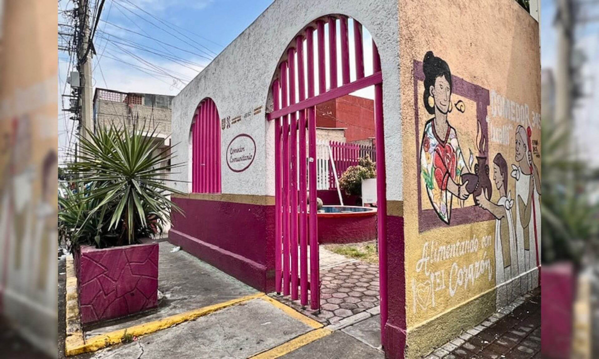 Un «comedore comunitario» de la ville de Mexico, vu de l'extérieur.