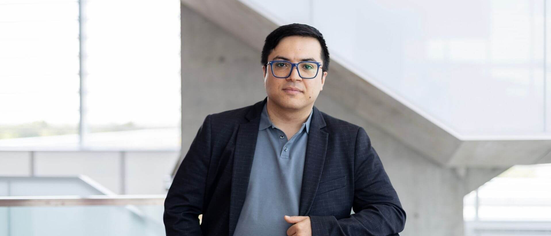 Ehsan Hamzehpoor, professeur au Département de chimie de l'Université de Montréal