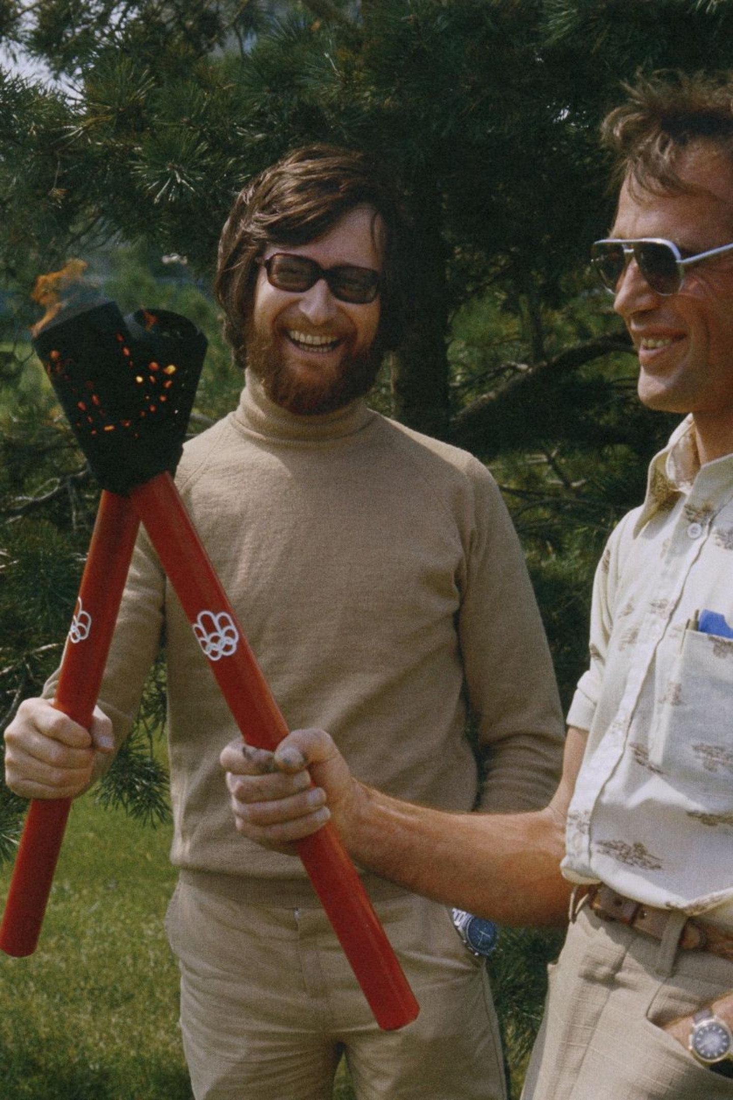 Michel Dallaire avec André Combey, artificier et machiniste.