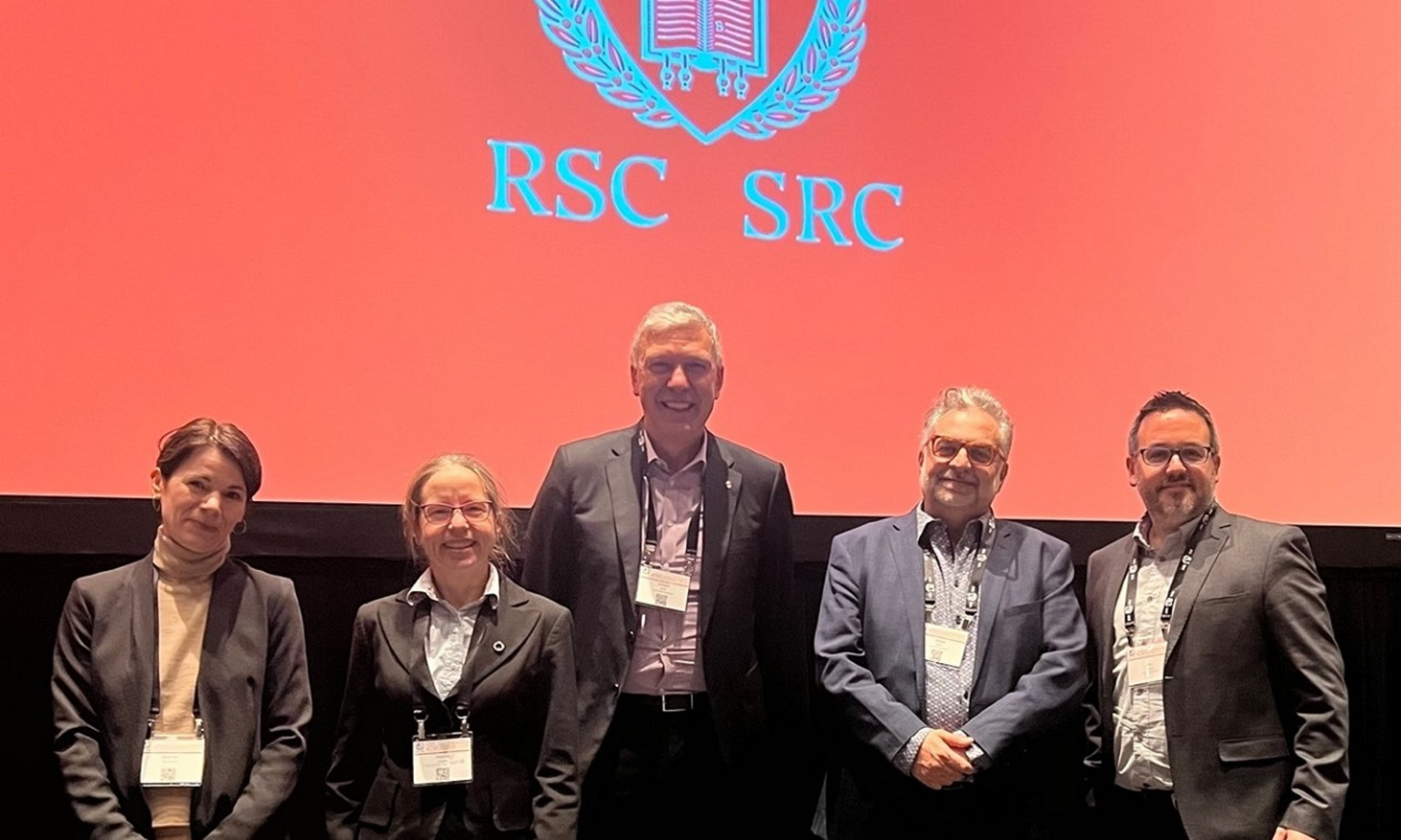 De gauche à droite: Maryse Bouchard, Hélène Carabin, William Ghali, Malek Batal et Luc Stafford