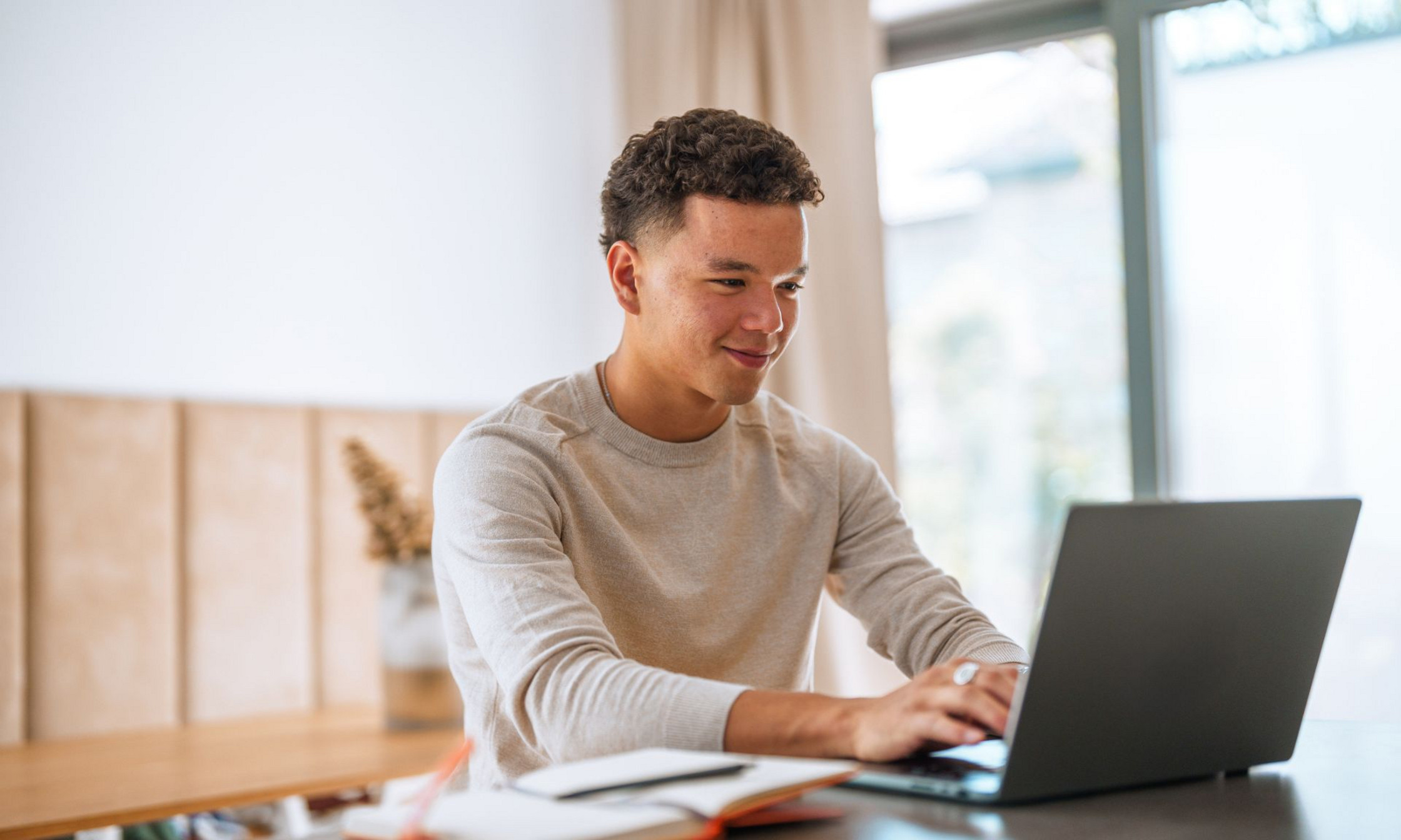 Il sera dorénavant plus aisé pour les candidates et candidats n’ayant pas fait leurs études entièrement en français de s’inscrire aux programmes de leur choix. 