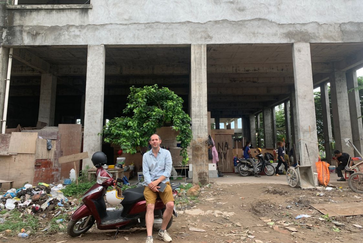 Gabriel Fauveaud lors de son séjour à Sihanoukville