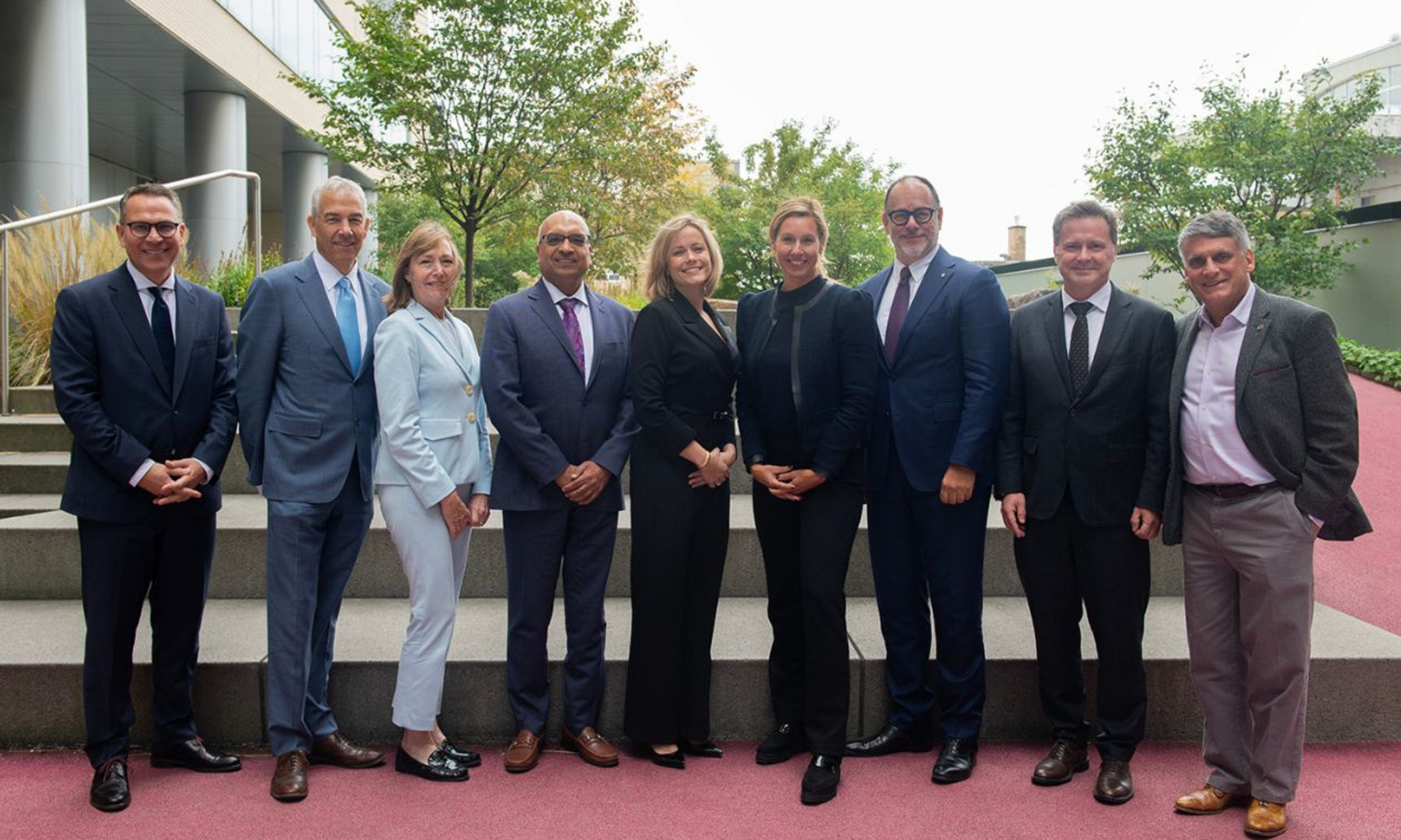 Michael Pecho, Frank Baylis, Valerie Baylis, Kris Shah, Delphine Brodeur, Isabelle Demers, Daniel Jutras, Patrick Cossette et Joaquim Miró, professeur agrégé au Département de pédiatrie et cardiologue pédiatrique au CHU Sainte-Justine