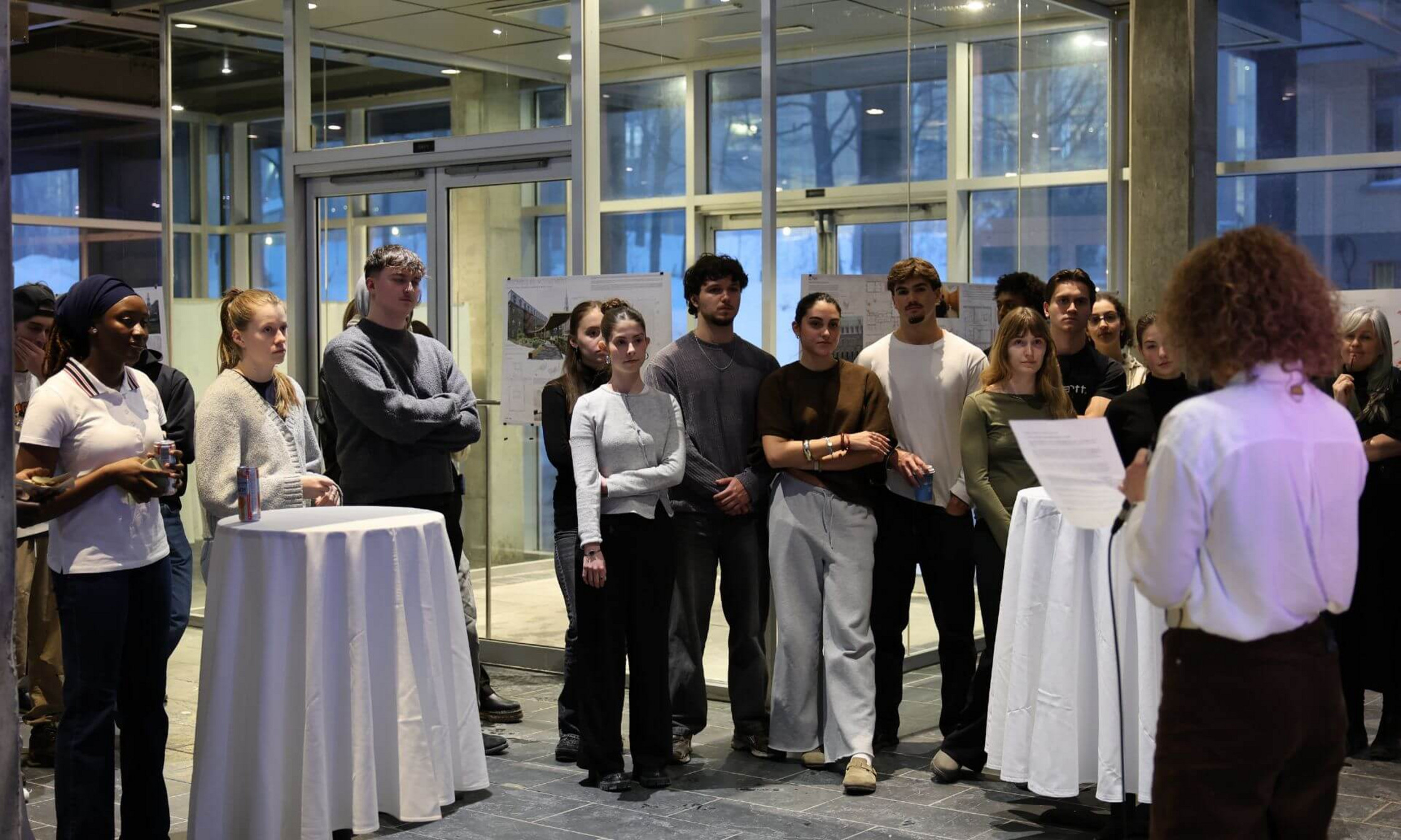 La doyenne de la Faculté de l’aménagement de l’UdeM Carmela Cucuzzella lors du dévoilement des lauréats et du vernissage des projets de la charrette Centre St-Pierre le 10 février 2026.