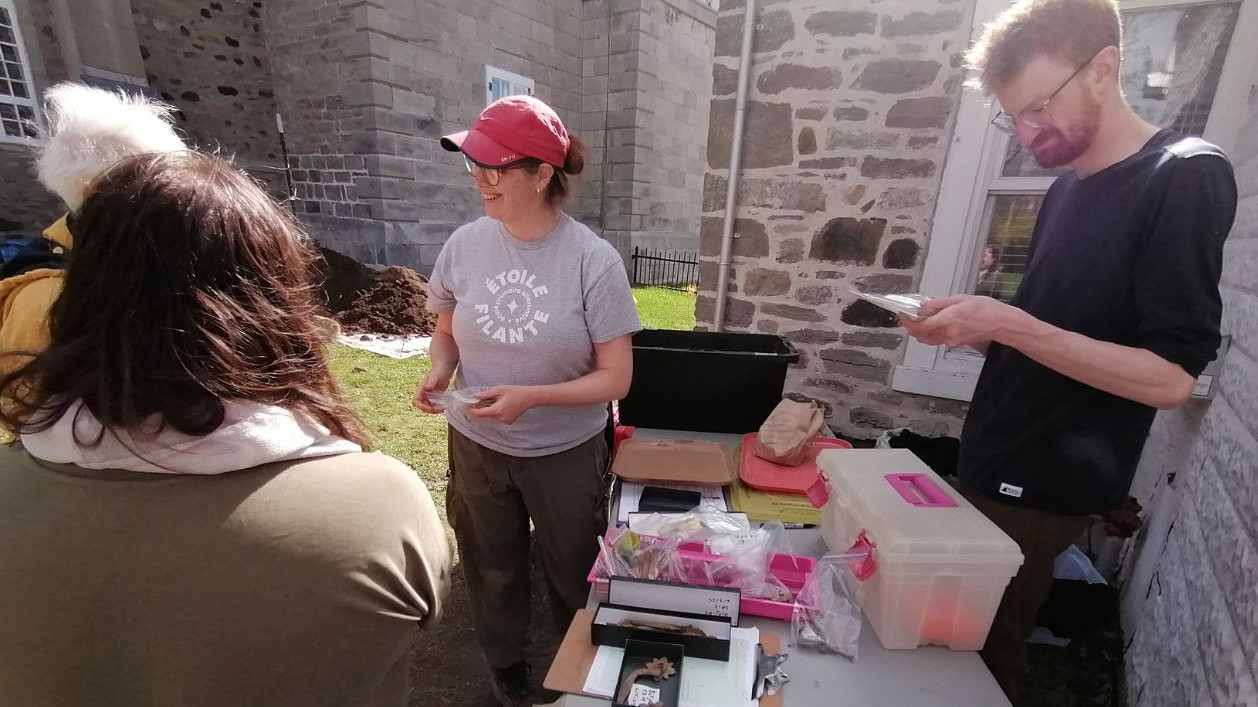 Des fouilles ont été menées près de l’église de La Visitation-de-la-Bienheureuse-Vierge-Marie.